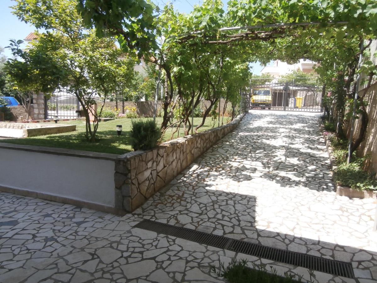 Apartments Mira Krk Krk Town Exterior photo