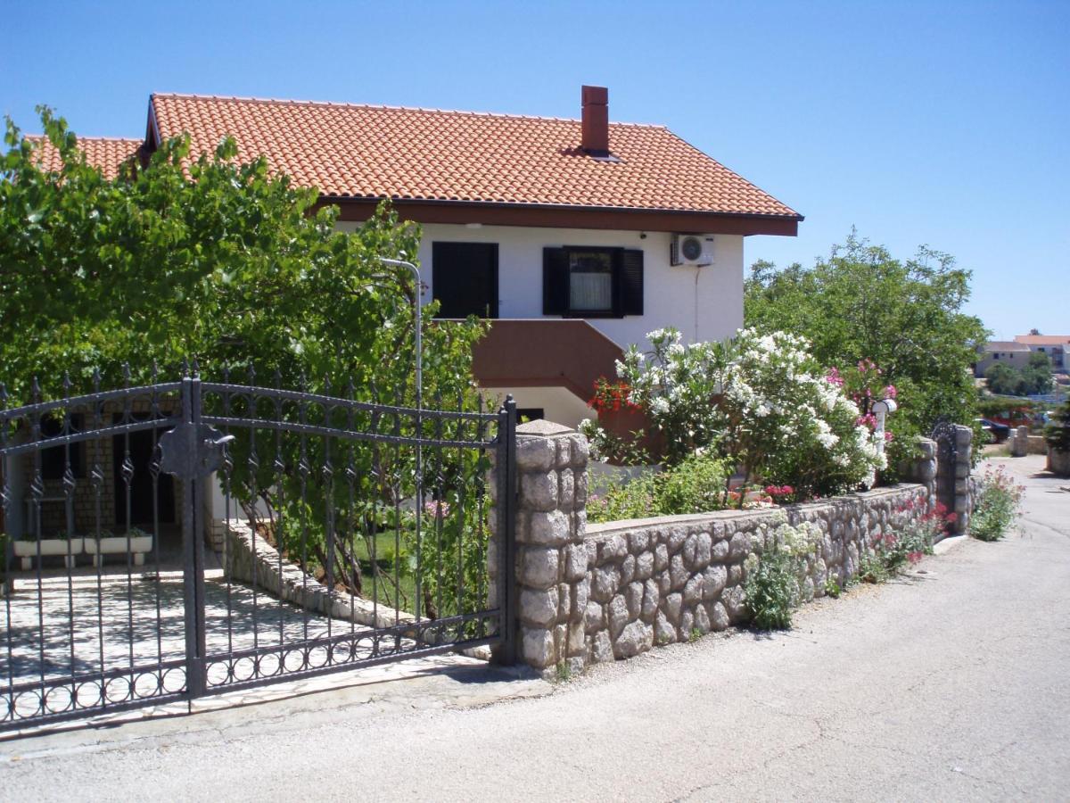 Apartments Mira Krk Krk Town Exterior photo