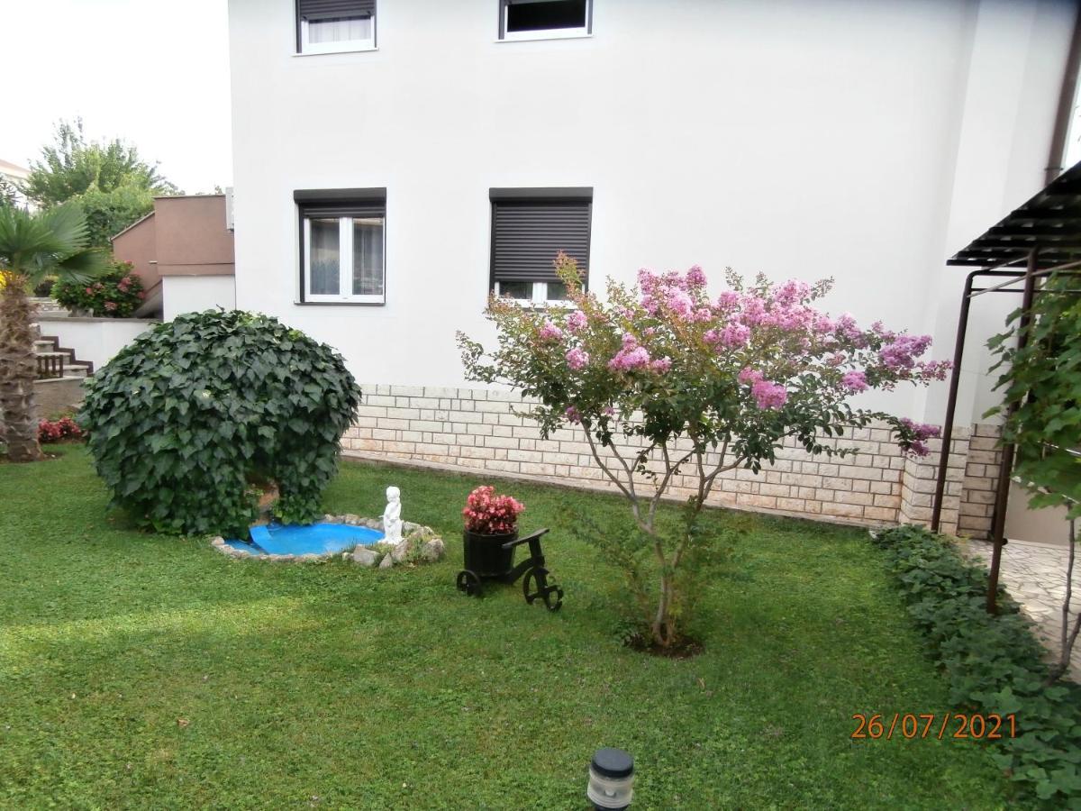 Apartments Mira Krk Krk Town Exterior photo