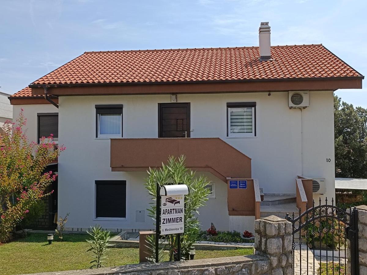 Apartments Mira Krk Krk Town Exterior photo