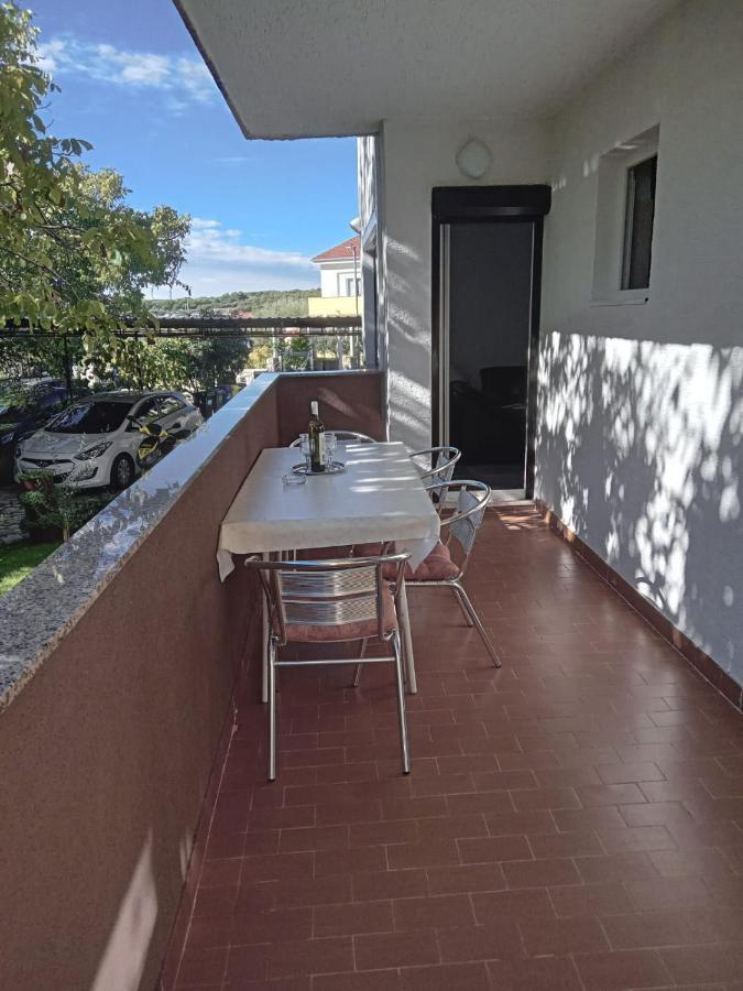 Apartments Mira Krk Krk Town Exterior photo