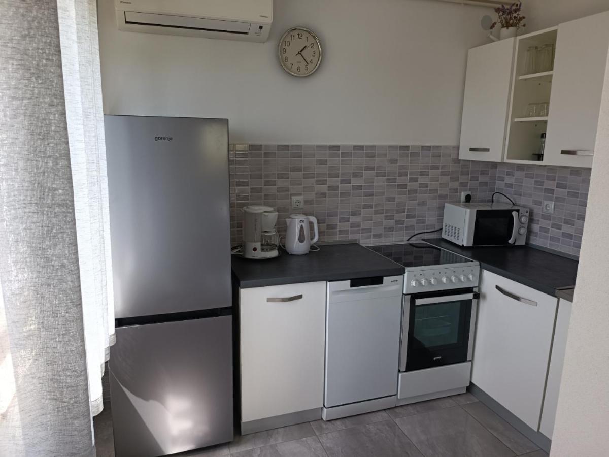 Apartments Mira Krk Krk Town Exterior photo